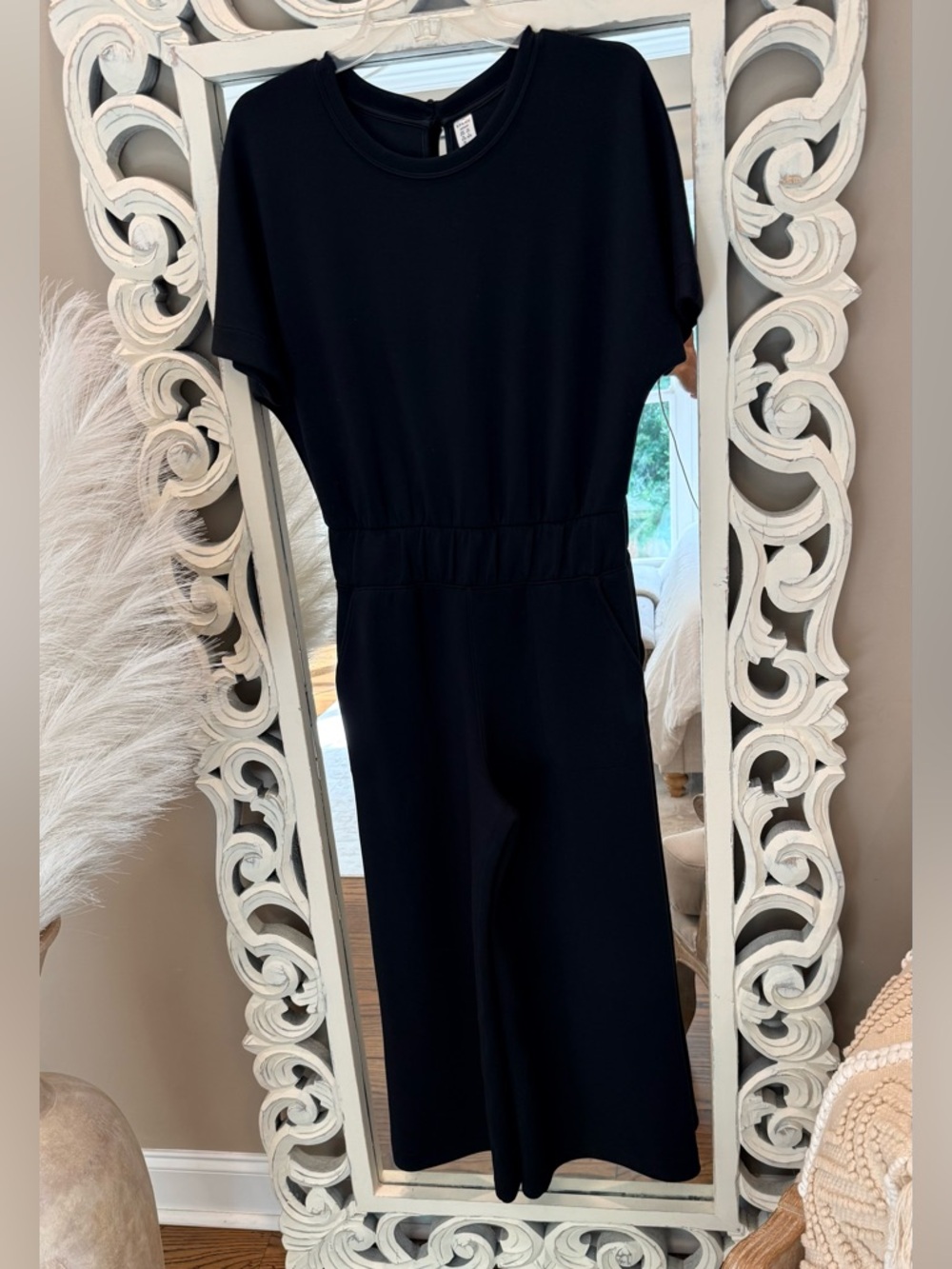 Women’s SPANX AirEssentials Short sleeve crop wide leg black jumpsuit- Sz Small - Picture 4 of 9